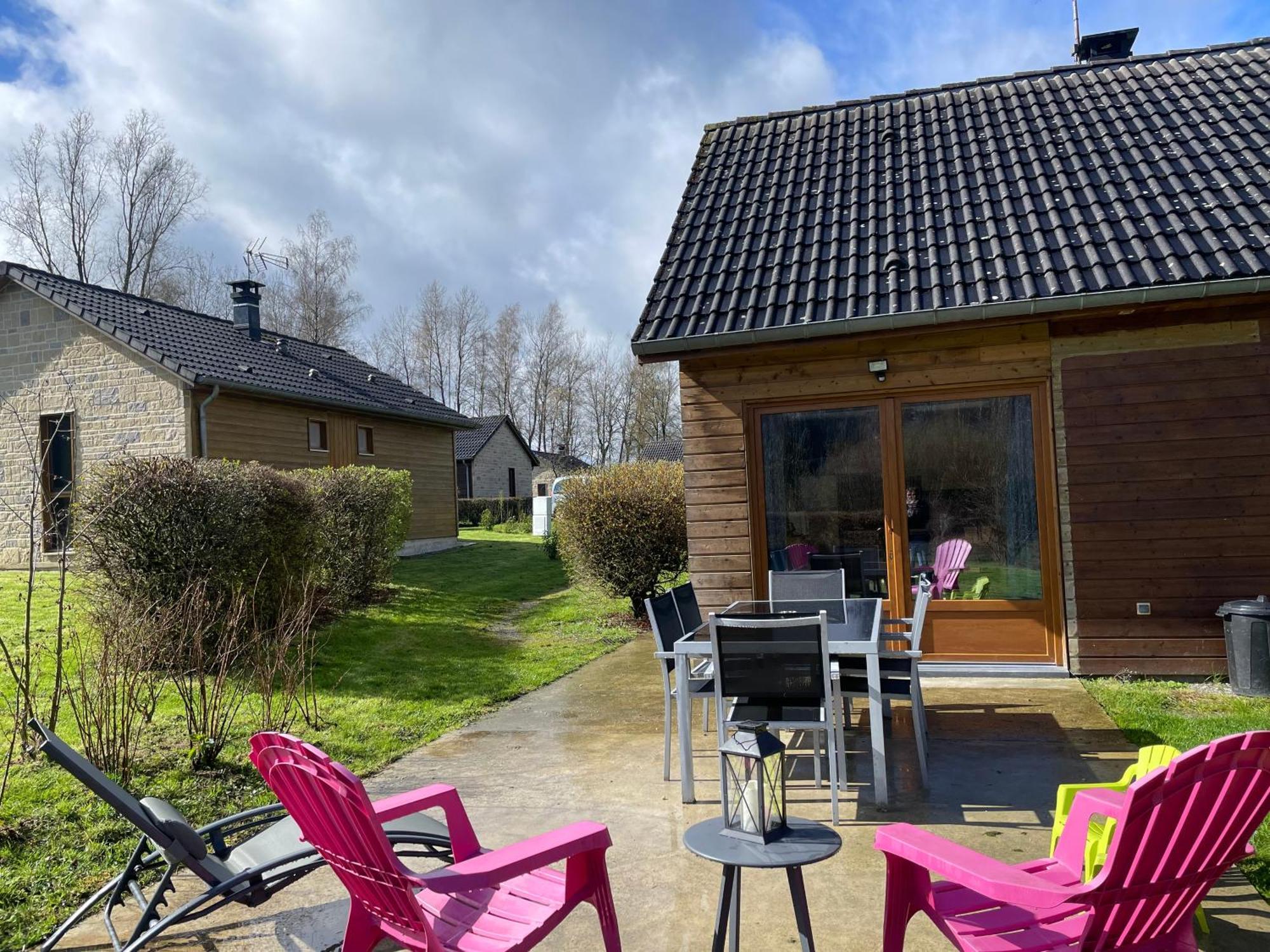 cottage chaleureux dans domaine privé Signy-le-Petit Exterior foto
