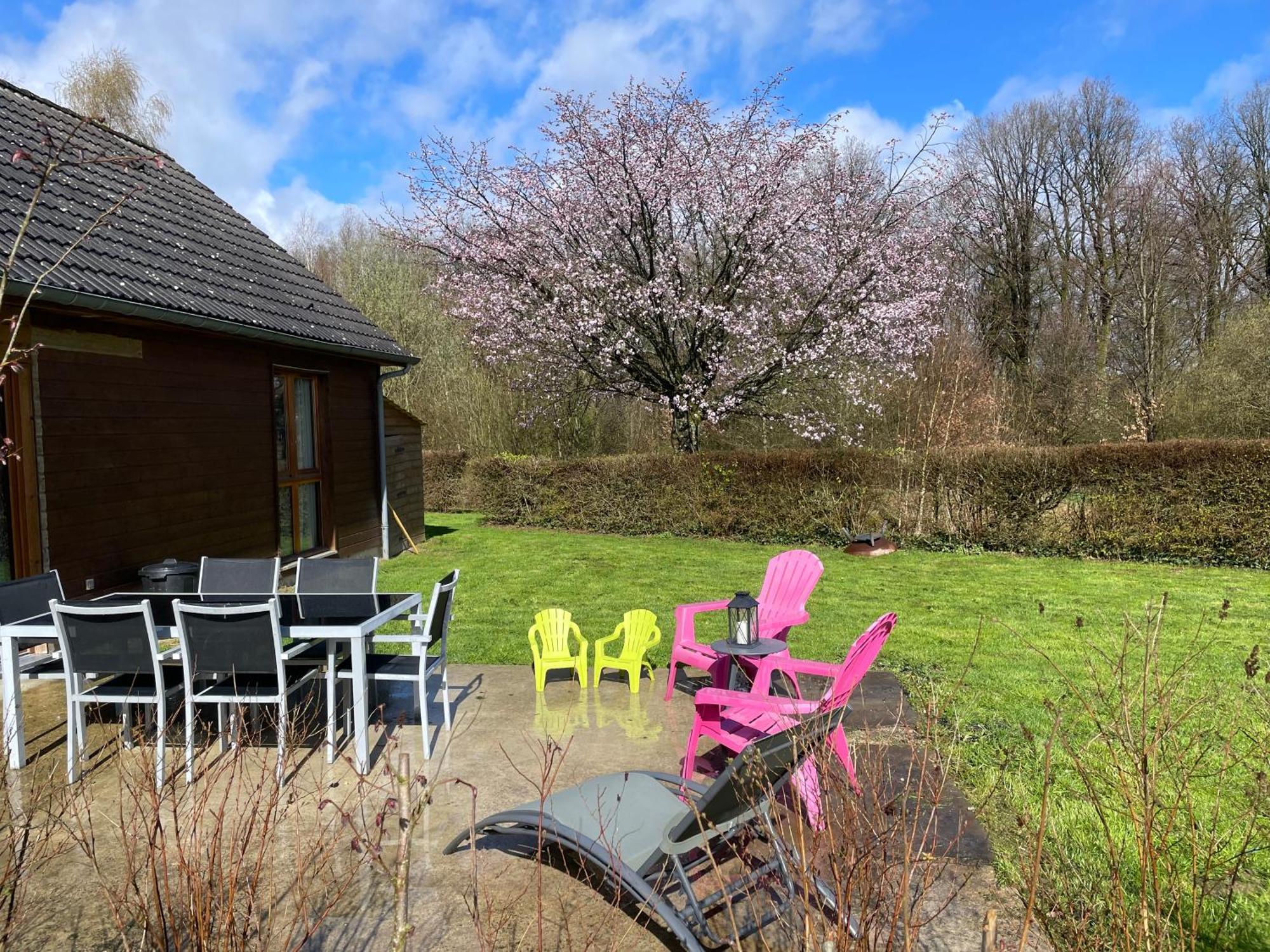cottage chaleureux dans domaine privé Signy-le-Petit Exterior foto